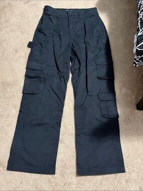 Abercrombie & Fitch Black Cargo Pants - Multi-Pocket Utility